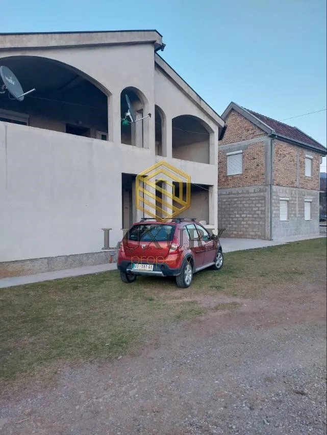 Sale, house, 500m², Zlatica, Podgorica