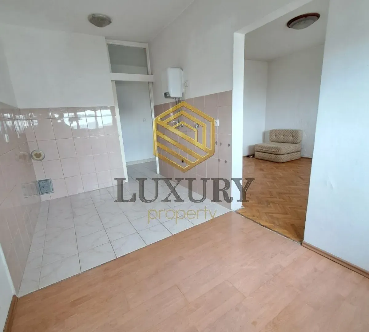 Prodaja, jednosoban stan, 47m², Gintaš, Podgorica