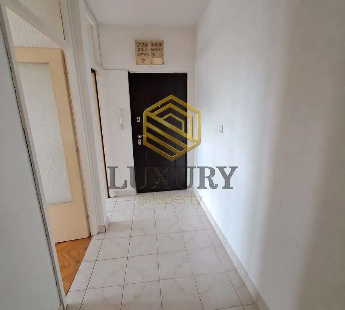 Prodaja, jednosoban stan, 47m², Gintaš, Podgorica