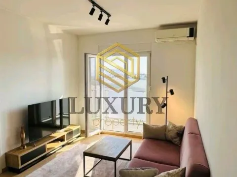 Prodaja, jednosoban stan, 44m², City Kvart, Podgorica - image 1