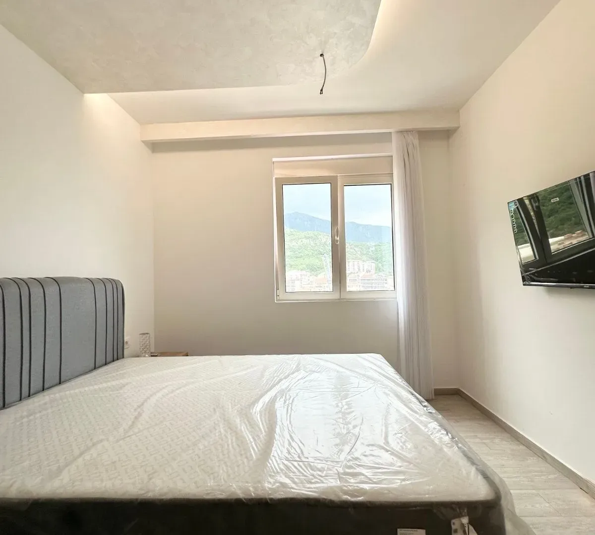 Sale, two bedroom apartment, 74m², Bečići, Budva