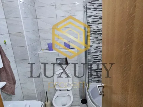 Rent, studio apartment, 40m², Stari Aerodrom, Podgorica - image 2