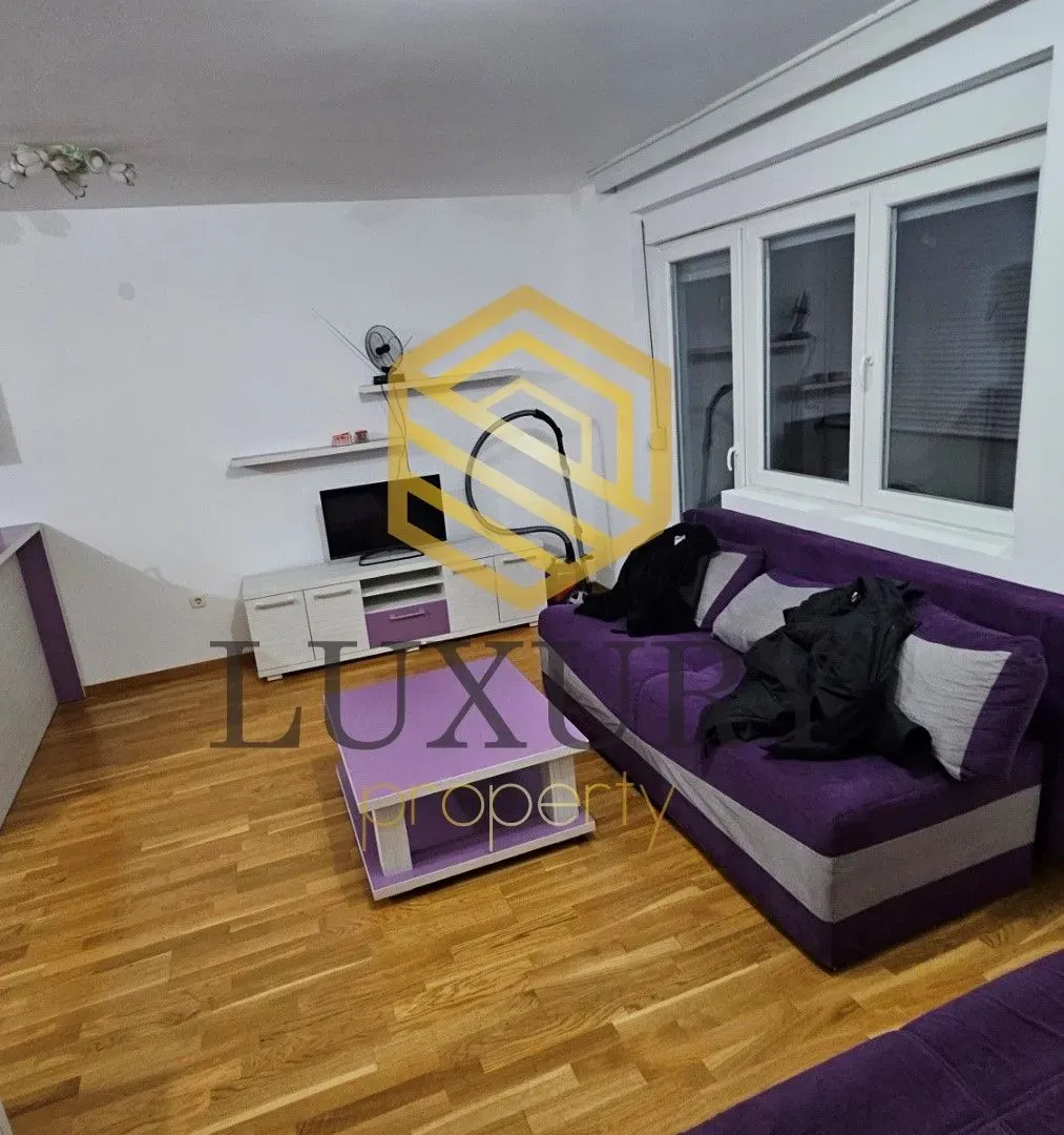 Rent, studio apartment, 40m², Stari Aerodrom, Podgorica