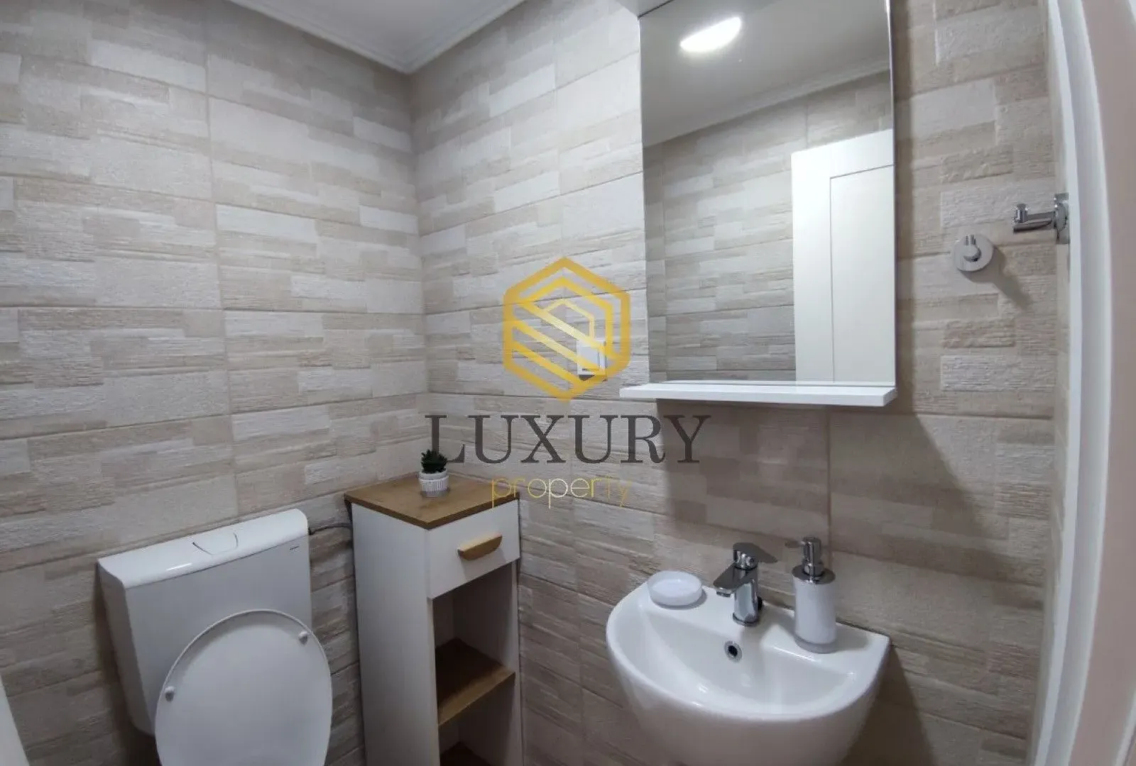 Rent, two bedroom apartment, 86m², Centar, Podgorica