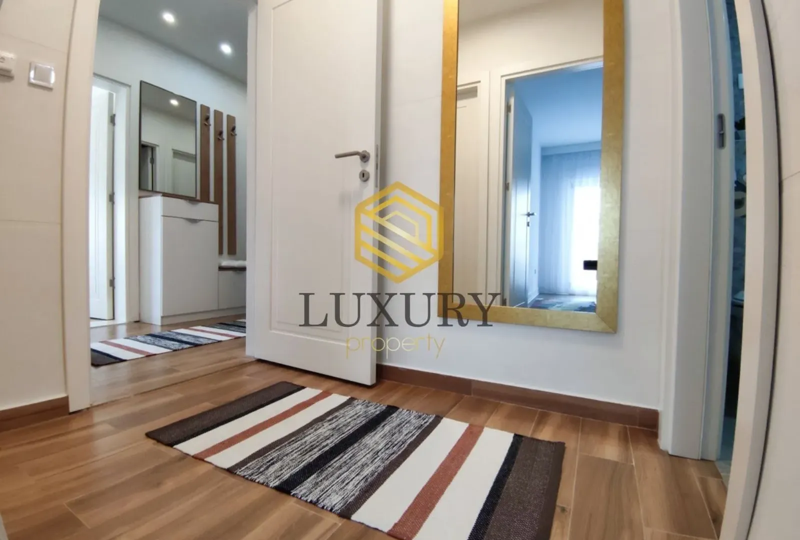 Rent, two bedroom apartment, 86m², Centar, Podgorica