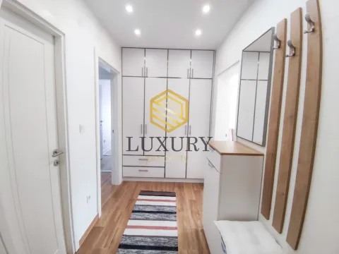 Izdavanje, dvosoban stan, 86m², Centar, Podgorica - image 11