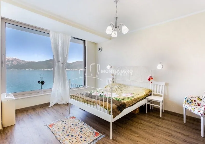 Prodaja, kuća, 240m², Krašići, Tivat