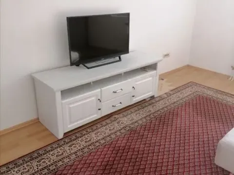 Rent, two bedroom apartment, 56m², Đeram Pijaca, Beograd - image 2