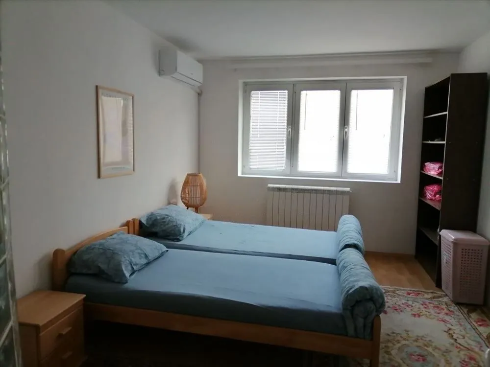 Rent, two bedroom apartment, 56m², Đeram Pijaca, Beograd